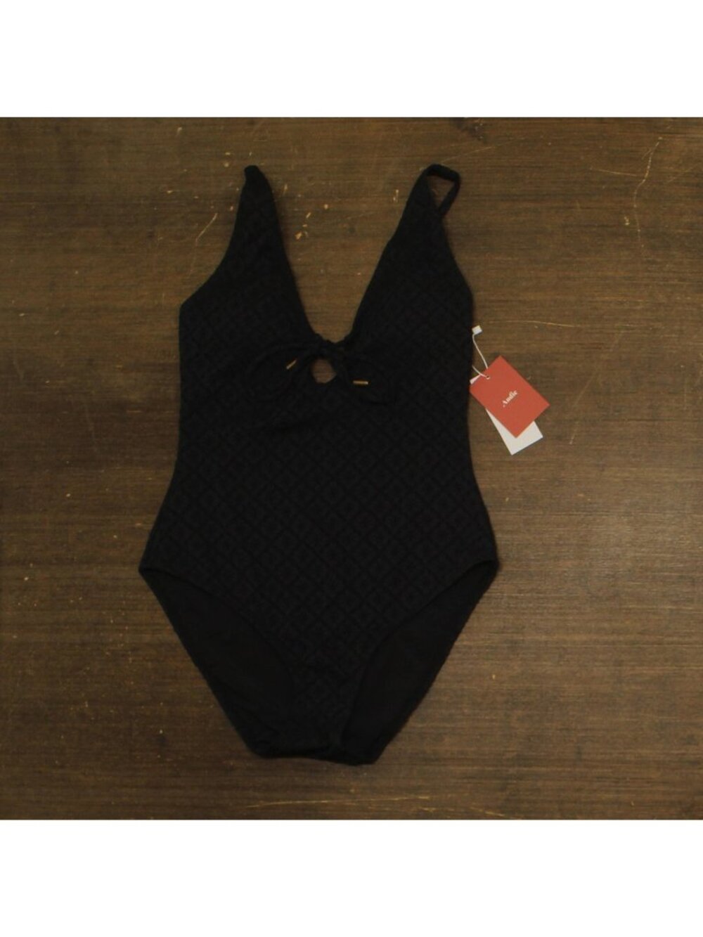 Andie Classic Eyelet Sicily One Piece Swimsuit AO602 Black S